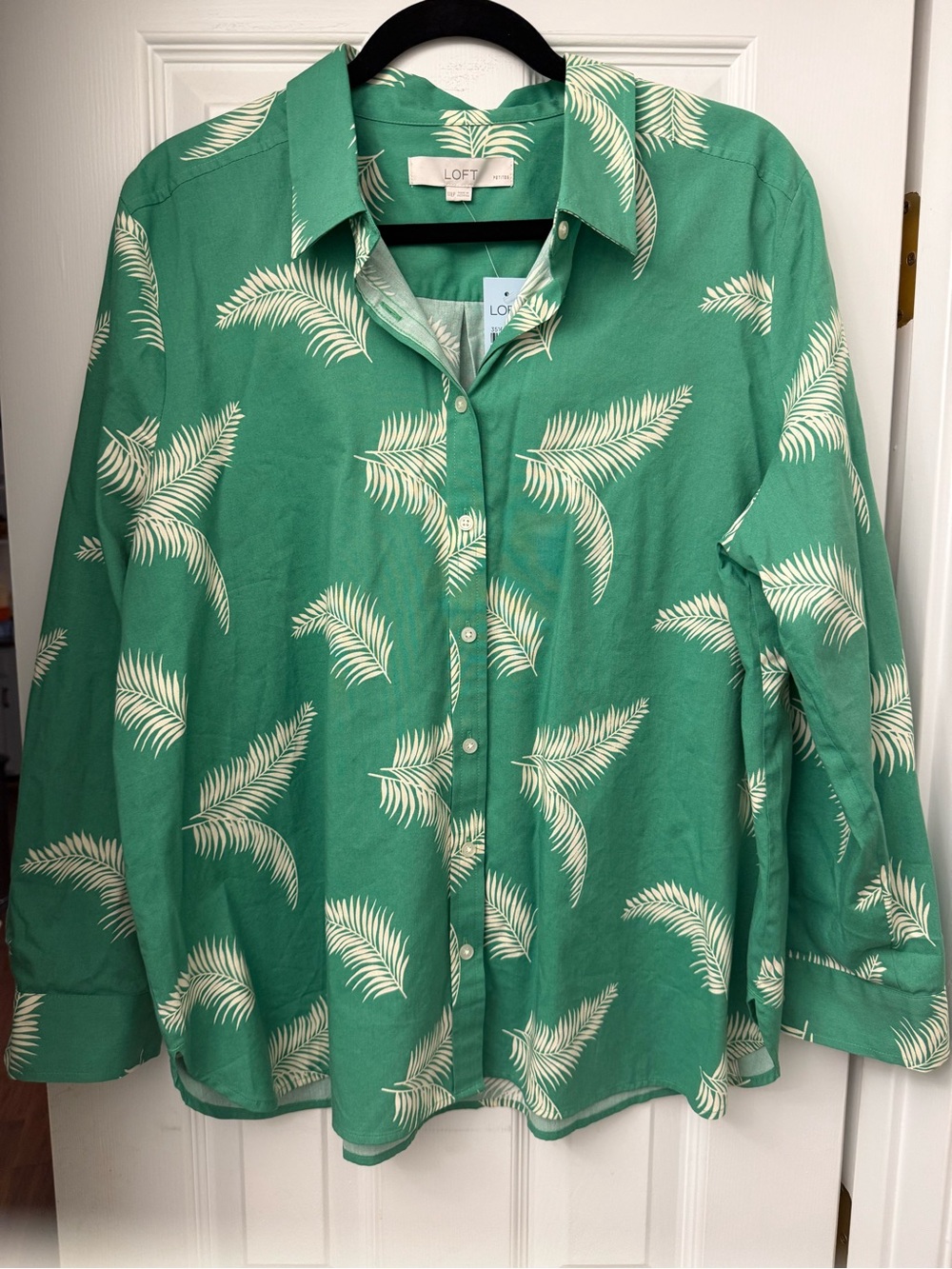 LOFT Green Palm-Print Button Down Blouse XXLP